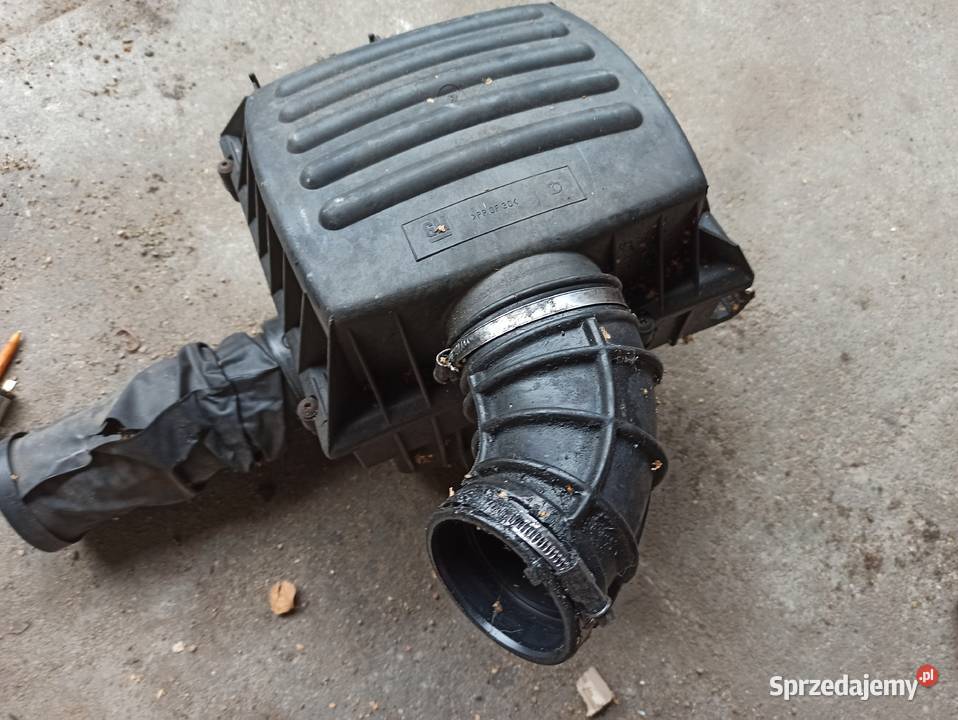 Obudowa filtra powietrza dolot wąż opel omega 22 Części samochodowe sprzedam
