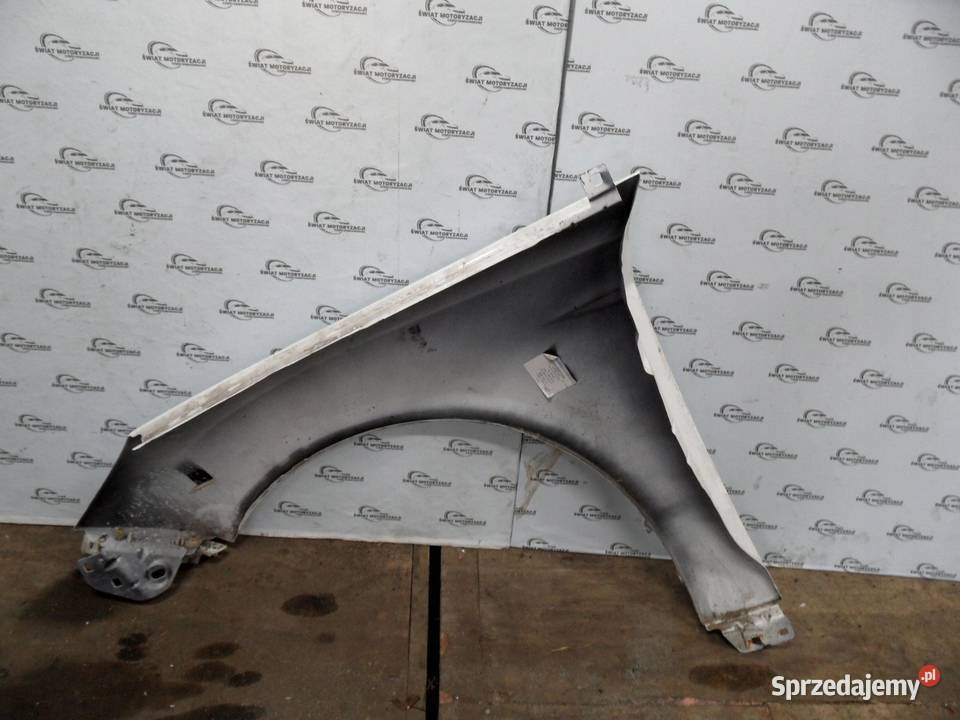 FORD FOCUS MK3 III 13r błotnik prawy przód