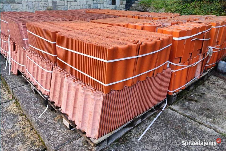 Dachówka betonowa kolor ceglasty BRAAS TAUNUS