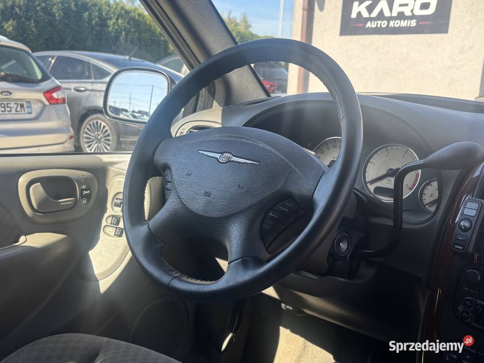Chrysler Grand Voyager 2004r 7 osobowy Paniówki