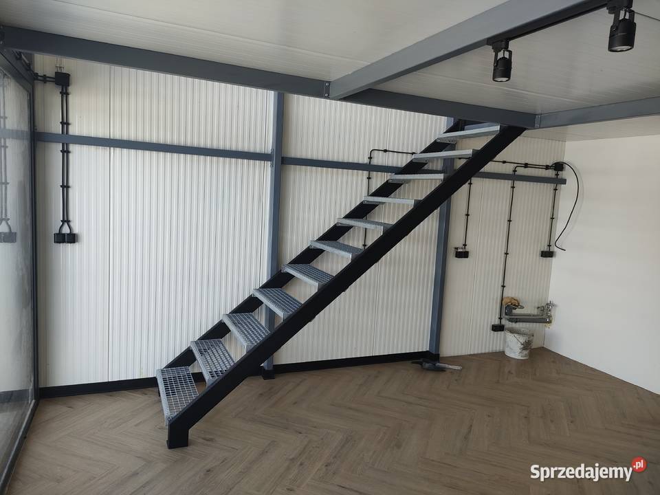Schody metalowe stelaż stalowy konstrukcja