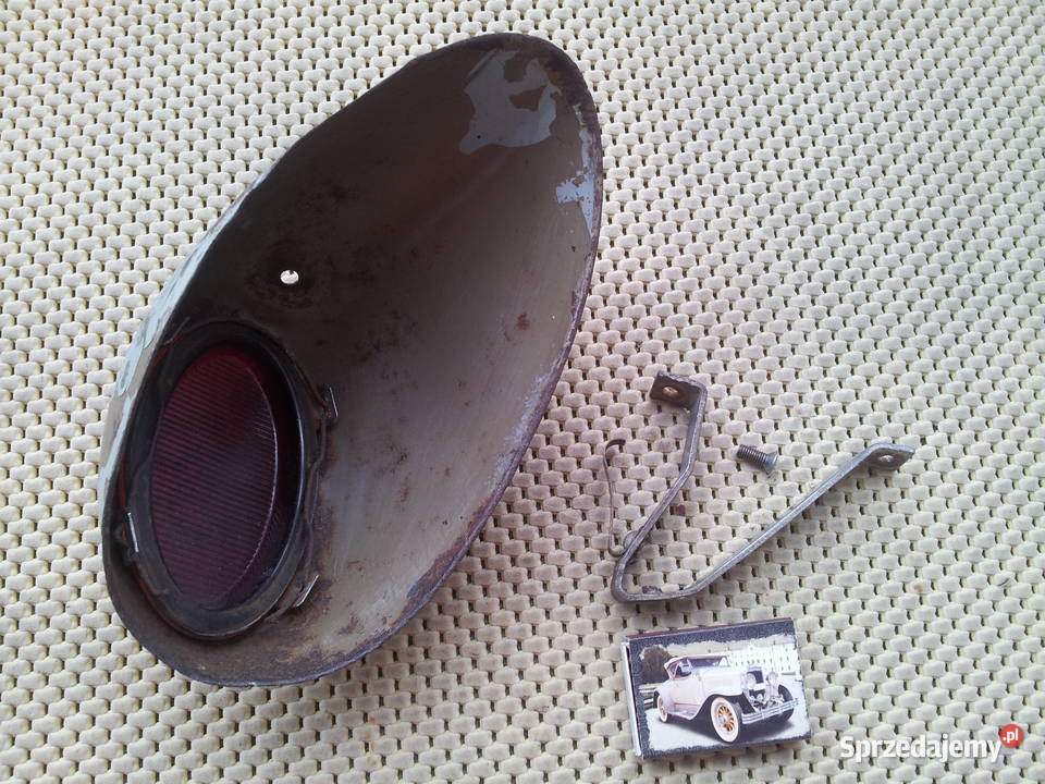 lampa Hella tylna lewaVW Kfer Garbus Oval Beetle lampy tylne