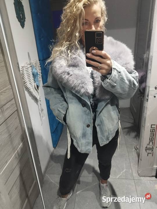 Kurtka dżinsowa piękna nowa rozmiar mL lekko