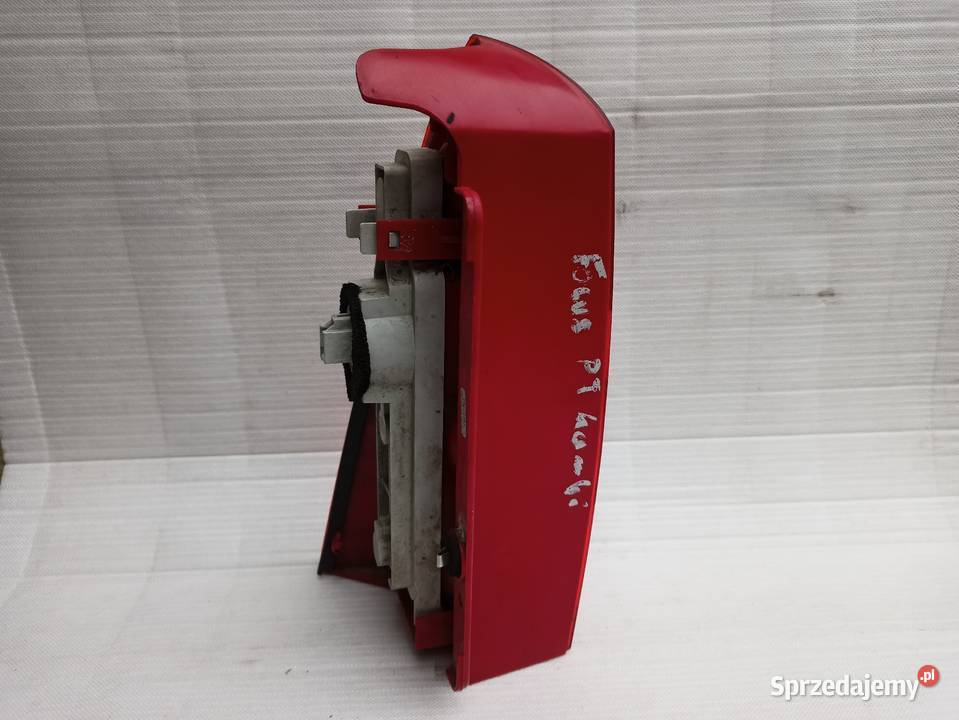 Ford Focus MK1 I kombi lampa tył tylna prawa łódzkie Sieradz