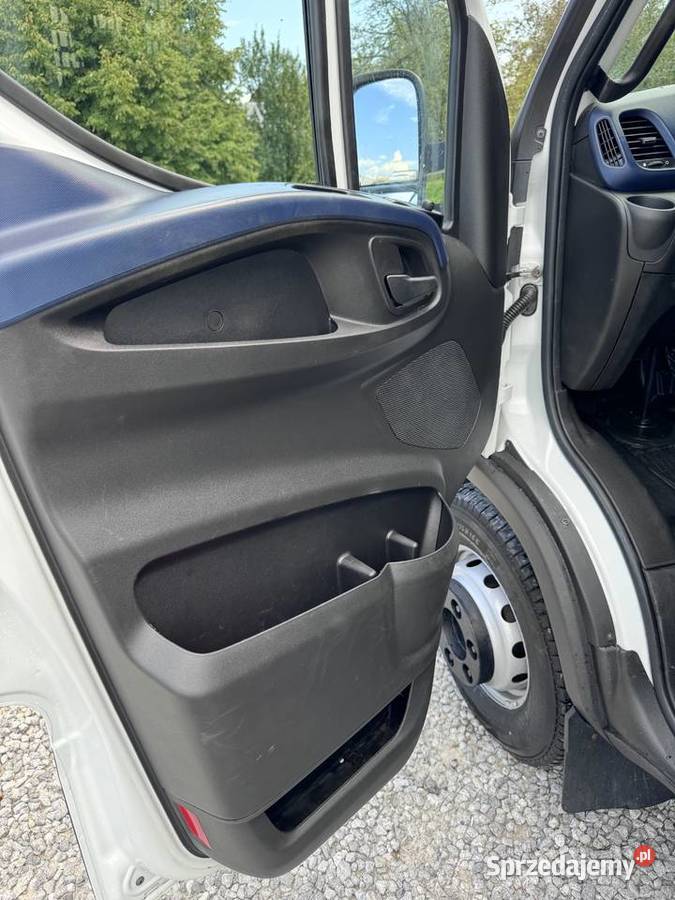 IVECO DAILY 30 2017 70C18 automatyczna Rzeszów