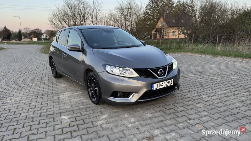 Nissan Pulsar asystent pasa ruchu