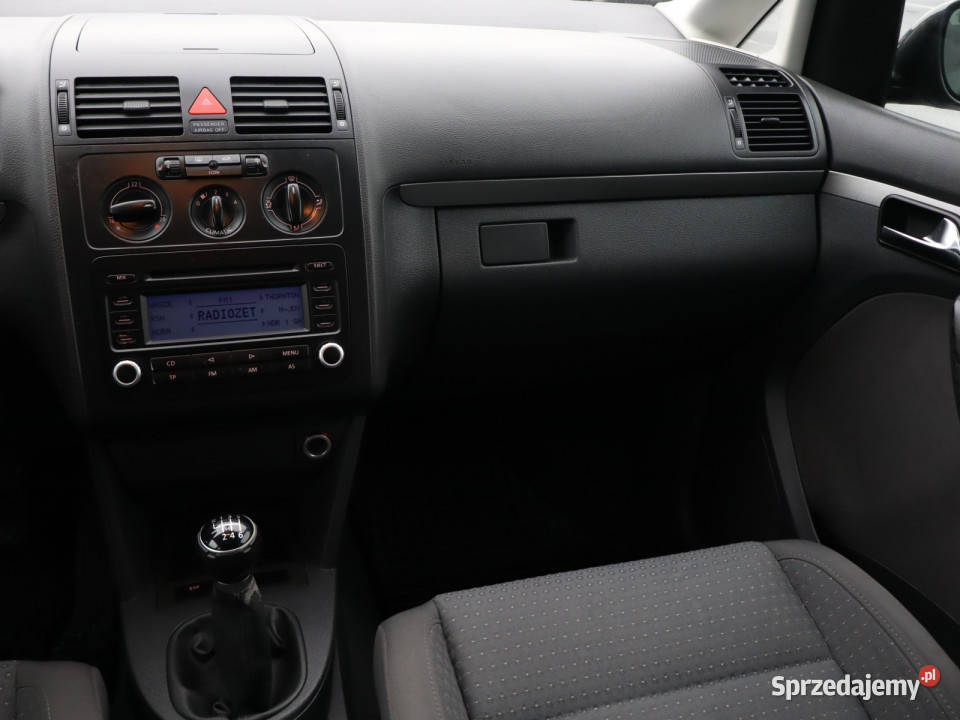 VW Touran 16 FSI Bielany Wrocławskie