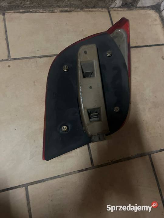 Lampa tył lewa Ford fiesta mk3 Lampy tylne Margonin sprzedam
