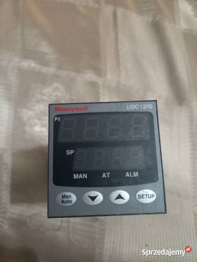 Honeywell UDC1200 Bielsko-Biała