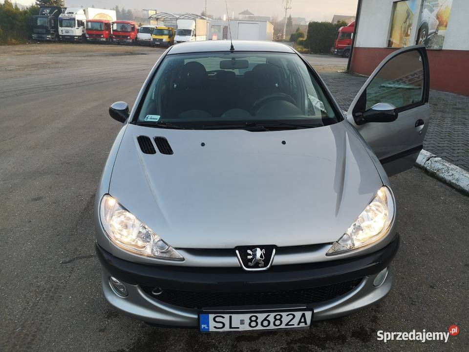Peugeot 206 11 Benzyna krajowy mały przebieg garażowany Kozy
