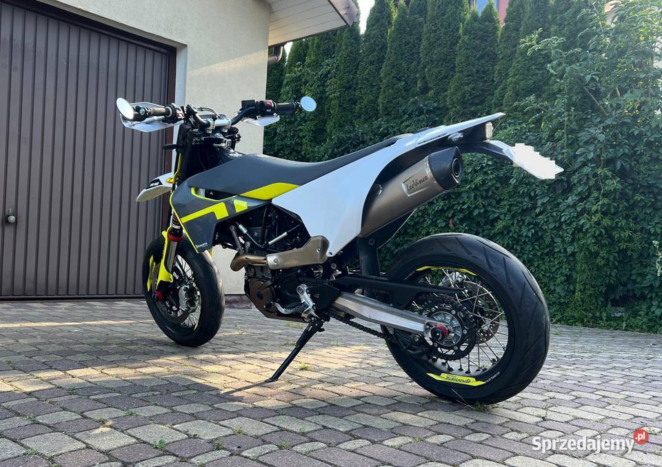 Husqvarna 701 SM supermoto 7500 salon akcesoria 700cm3