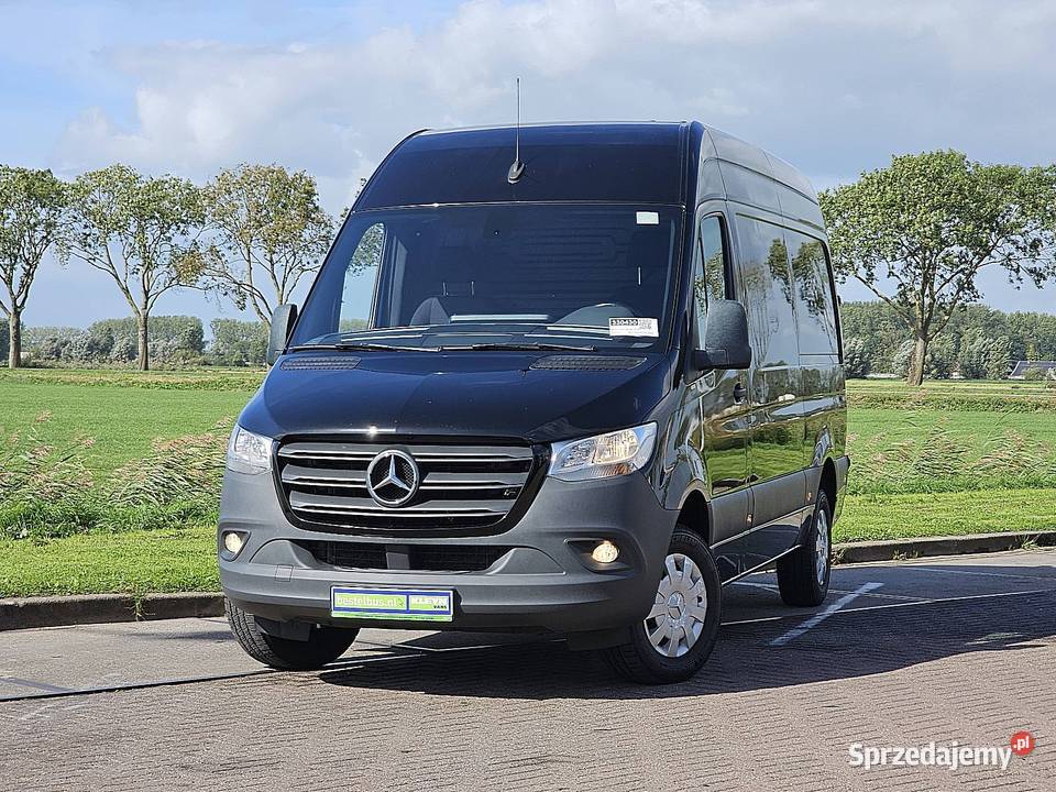 MercedesBenz SPRINTER 317 L2H2 RWD Mbux AC
