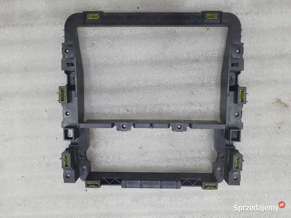 RAMKA MOCOWANIE RADIA VW TOURAN 1T0858005A sprzedam