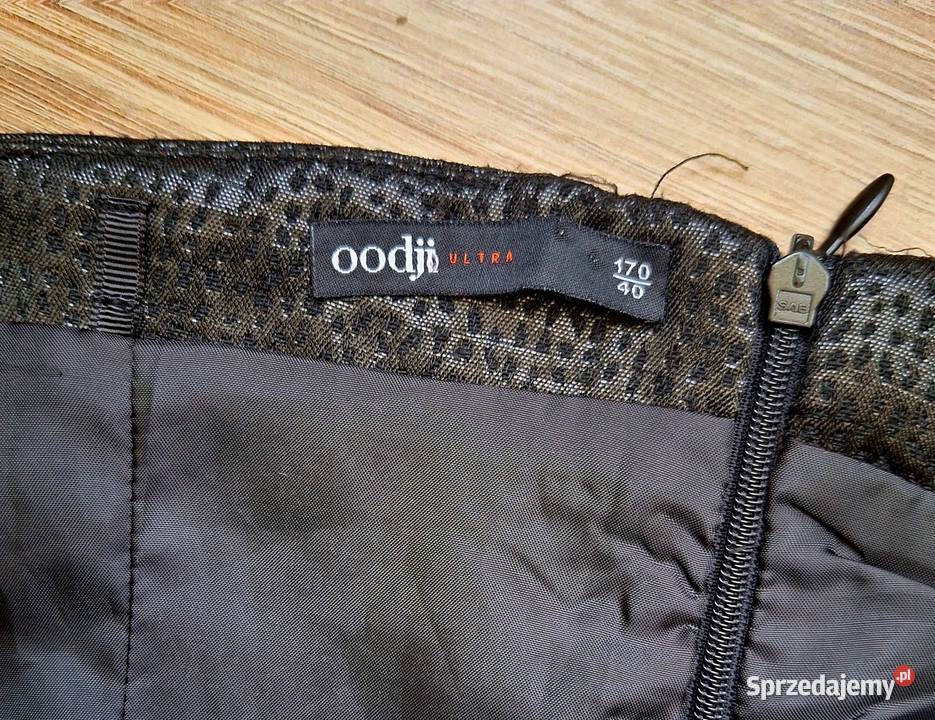 Czarna błyszcząca sukienka imprezowa bez Kraków