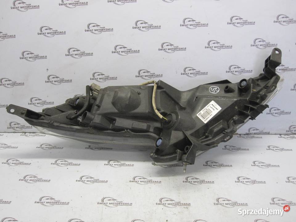 NISSAN JUKE I LIFT 15r lampa LED lewa przód Kielce