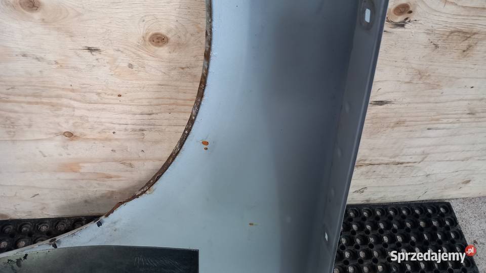 BMW E87 LIFT BŁOTNIK PRZÓD PRAWY 3547 Zbierkowo