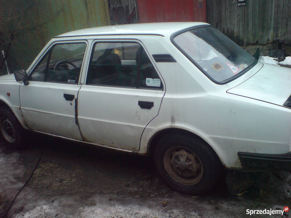 Skoda 120 w całości na części części blacharskie Karoseria