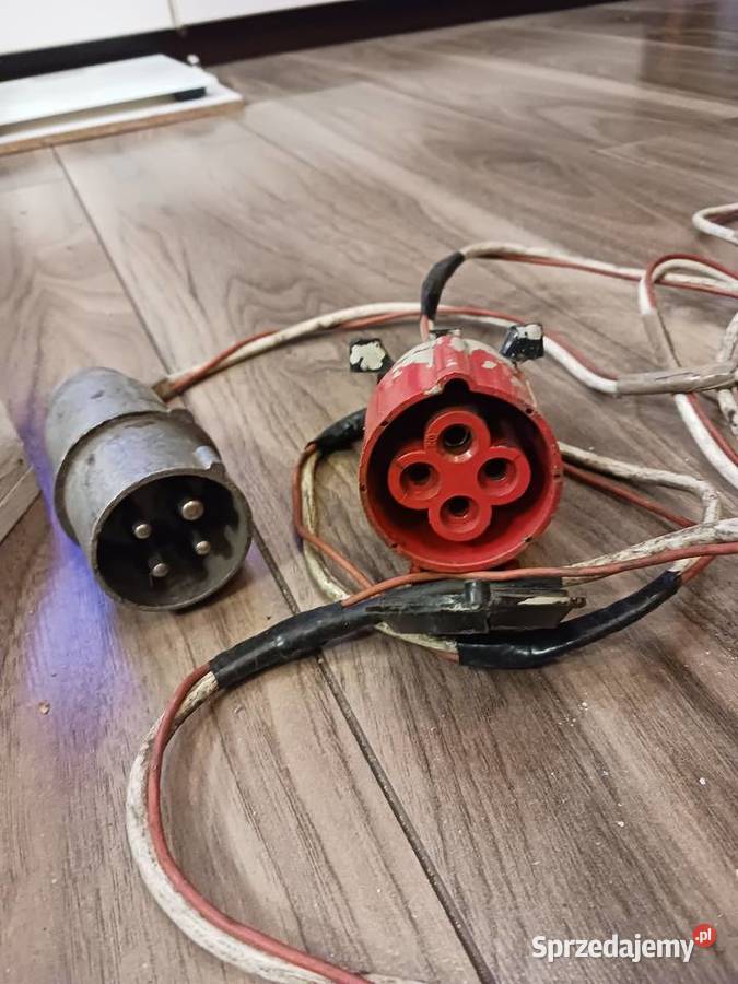 Gniazda na 380 V wysyłka łódzkie