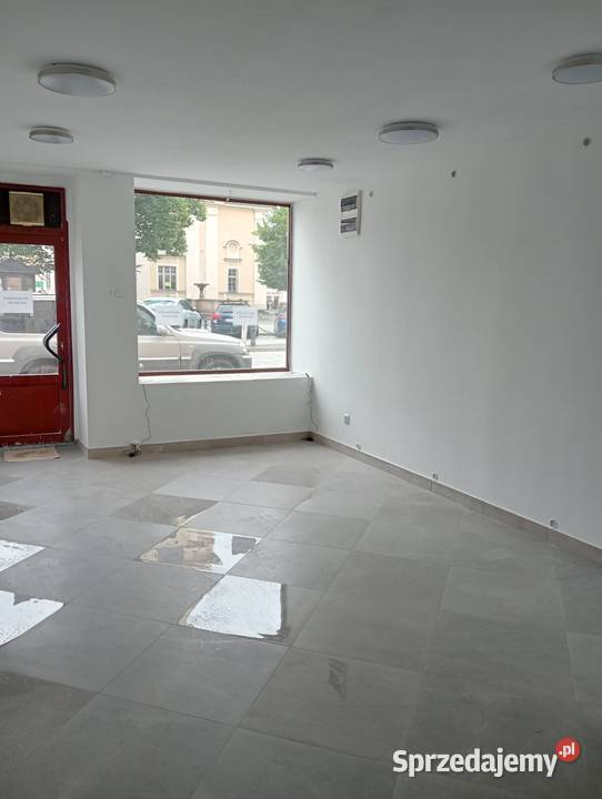 DO WYNAJĘCIA LOKAL Z WITRYNĄ W RYNKU Świdnica