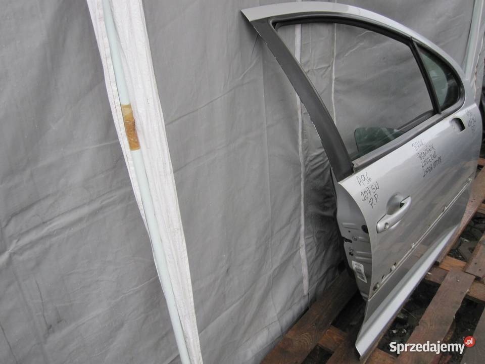 PEUGEOT 207 SW 09r drzwi prawe przód osobowe