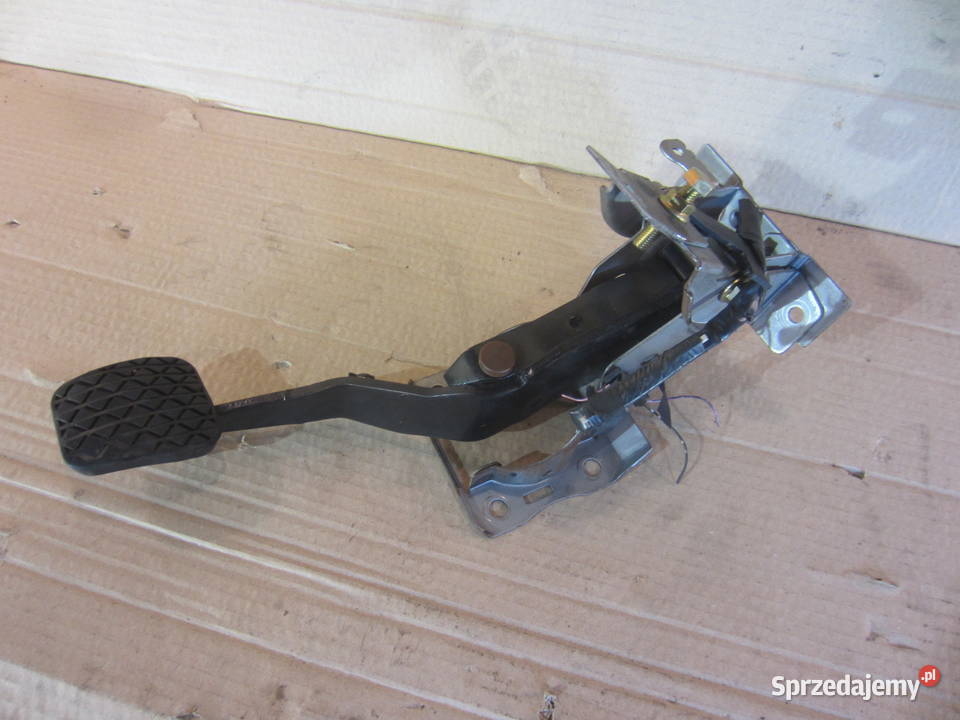 pedał hamulca mazda 6 gg gy osobowe Szczecin