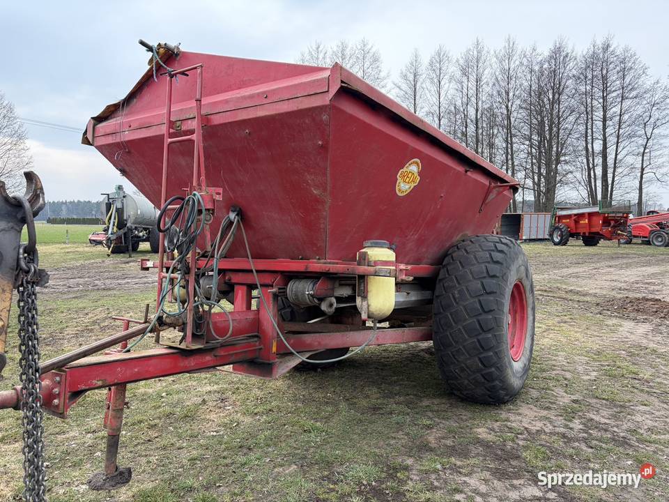 Rozsiewacz siewnik do wapna granulowanego Bredal Myszyniec