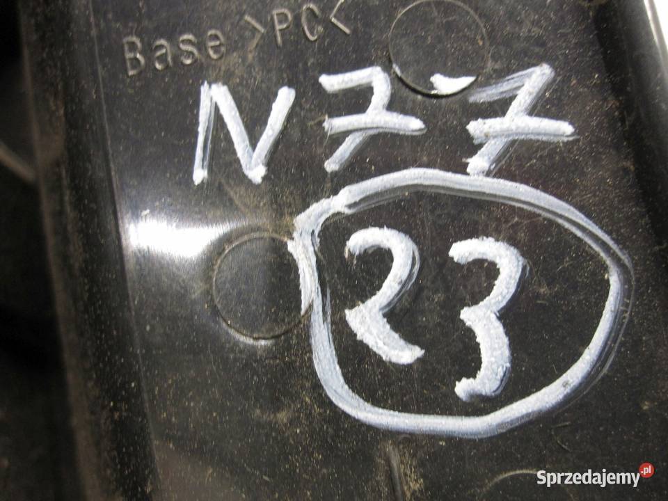 OUTLANDER LIFT II 11r lampa prawa tył 22087920 świętokrzyskie Kielce