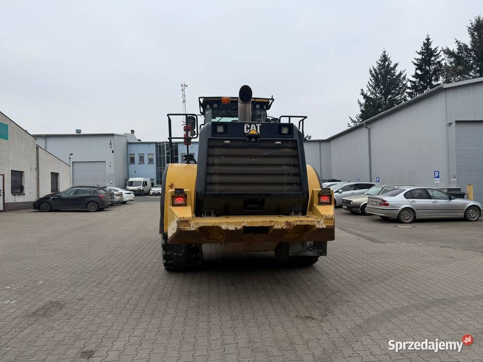 Wynajem ładowarki kołowej CAT 972K o masie ok 25 wielkopolskie Poznań