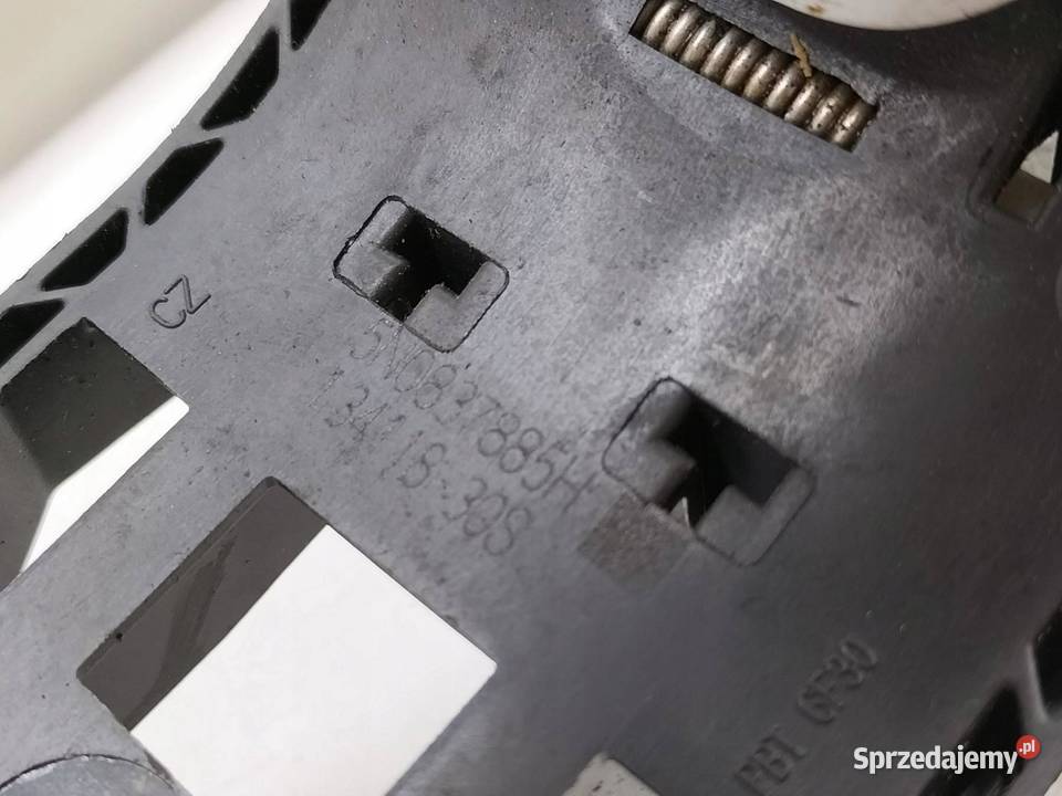 KLAMKA ZEWNĘTRZNA LEWA PRZÓD BIAŁA Cupra Ateca I osobowe Klamki