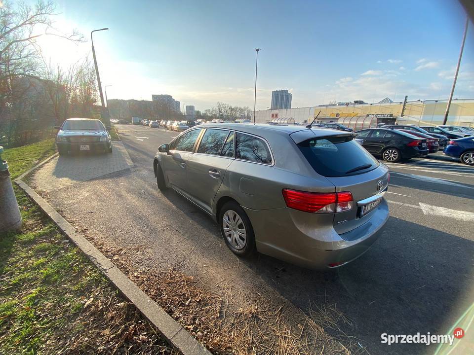 Toyota Avensis 20 D4D kombi 2013 mazowieckie Warszawa sprzedam