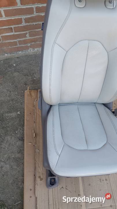 Komplet 7 foteli Chrysler Pacifica Hordzież