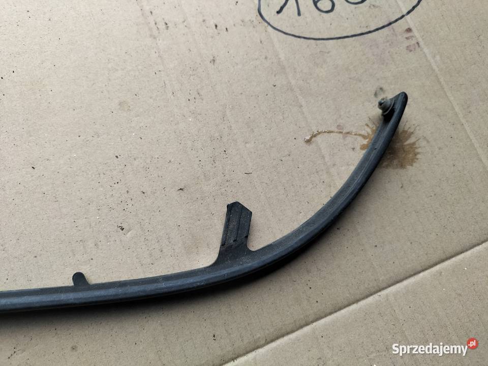 AUDI 80 B4 LISTWA POD LAMPE HOKEJ LEWY Kamień-Kolonia