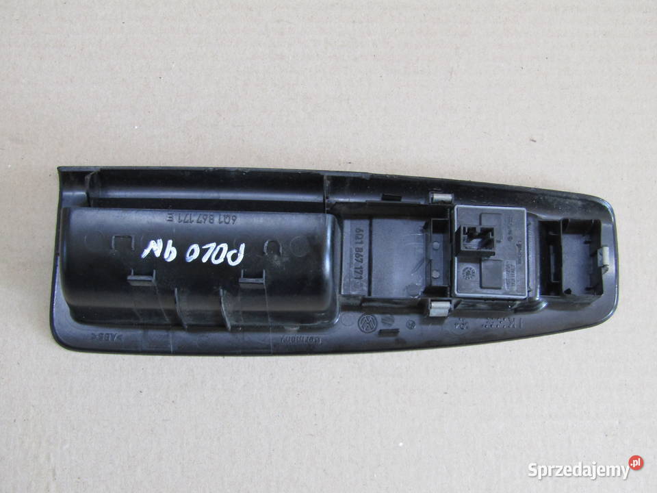 PANEL STEROWANIA SZYBAMI VW POLO 9N 6Q1867171E osobowe Mysłaków sprzedam