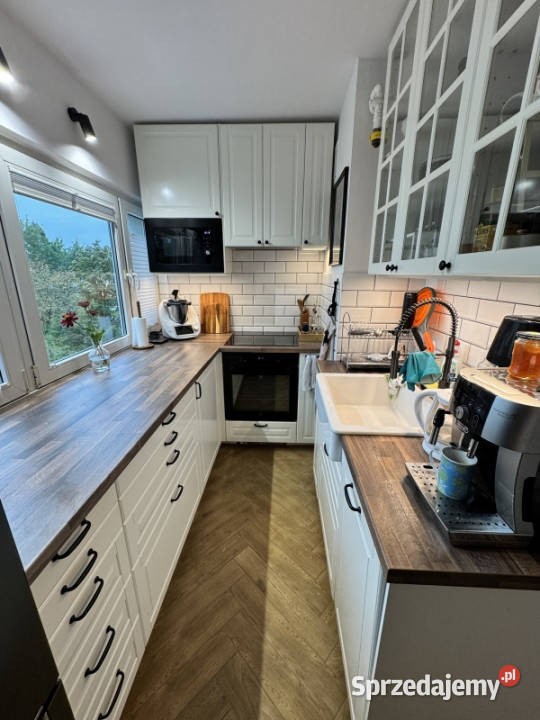 Zadbane 3pokojowe mieszkanie 579m2 na Teofilowie