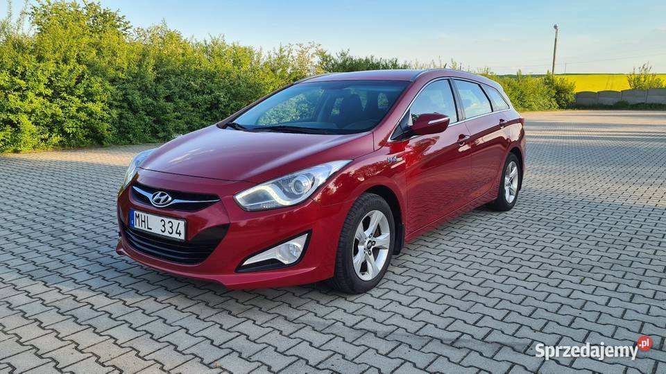 Hyundai i40 Blue Drive 197 2012r lakier metallic Miechów