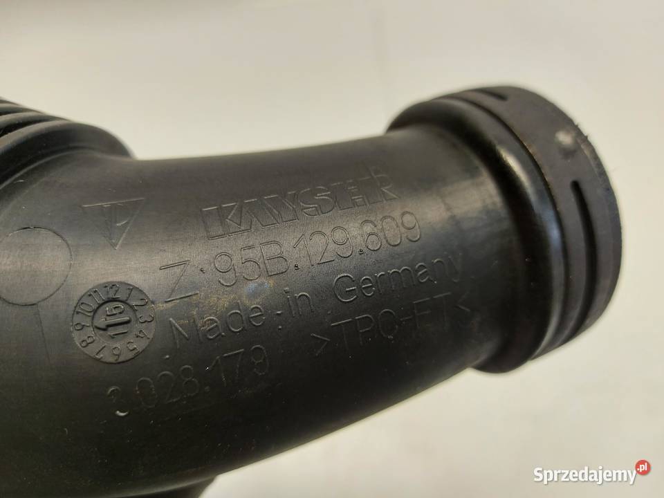 PORSCHE MACAN S 95B 30 TDI Przewód rura