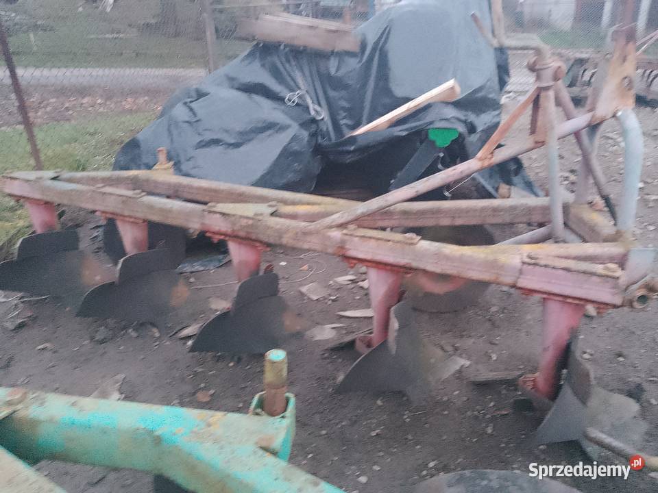 Pługi pięcioskibowe podorywkowe podkarpackie