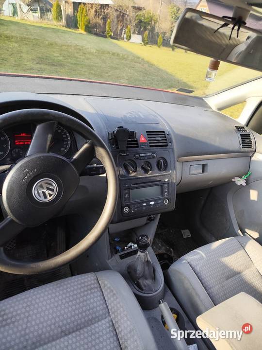 Volkswagen Touran 16 MPI 2005 r benzyna Tarnów