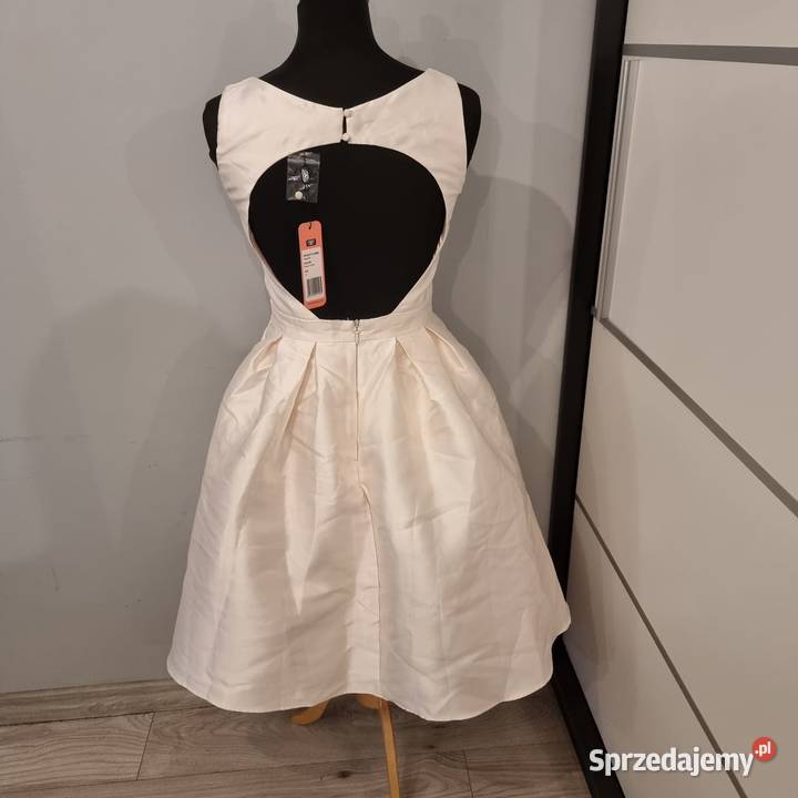 Rozkloszowana sukienka wieczorowa Chi Chi London Rozkloszowana