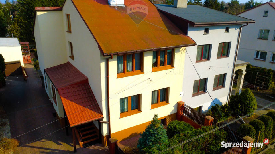 Połowa bliźniaka w centrum Piastowa Piastów