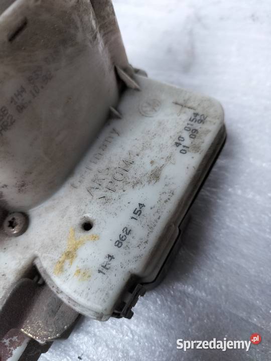 ZAMEK DRZWI PRAWY TYŁ GOLF III 1H4 862 154 Kamień-Kolonia sprzedam