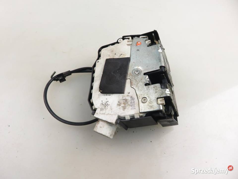 ZAMEK LEWY PRZEDNI LAND ROVER FREELANDER