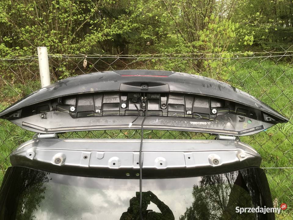 Spojler tylny ze światłem stop z Infiniti QX50 z osobowe Lublin