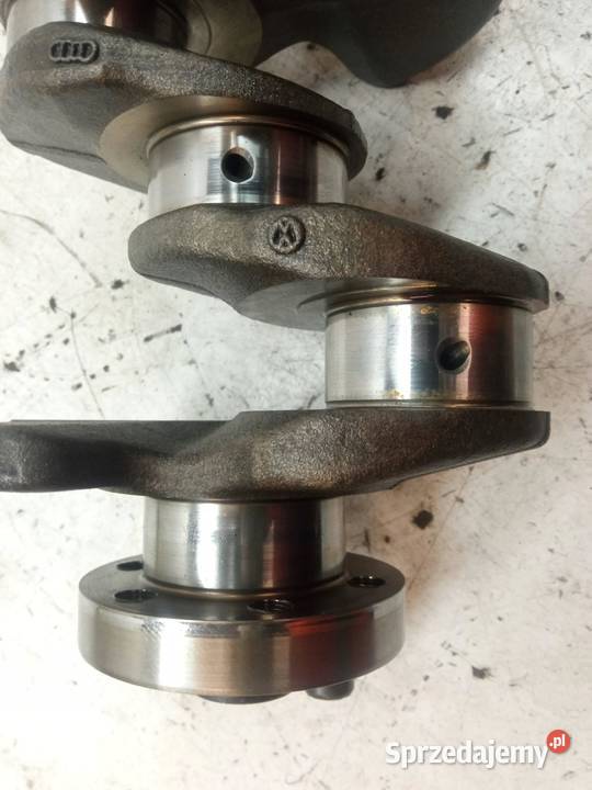 WAŁ KORBOWY 03L105101B 20 TDI VW Volkswagen