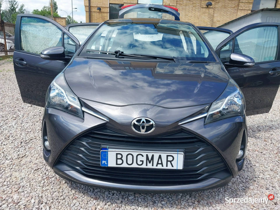 Toyota Yaris 1500 benz SALON Kamera Tempomat III benzyna Warszawa