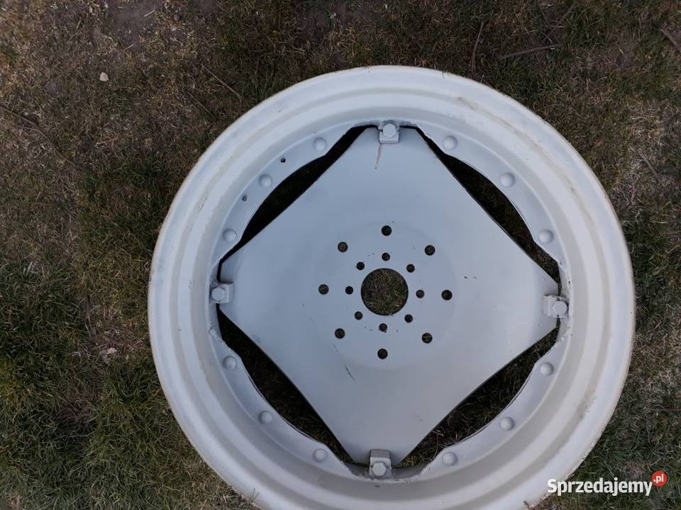 Felga Ursus C325 C328 nieuszkodzony Części zamienne wielkopolskie Słupca