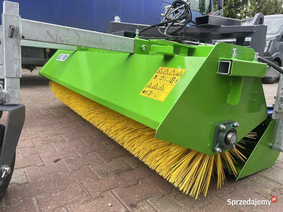 Zamiatarka do ciągnika wózka widłowego na