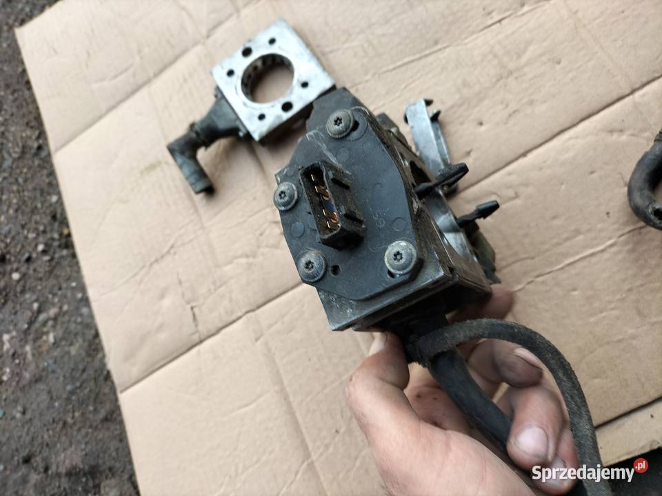 MONOWTRYSK PRZEPUSTNICA AUDI B3 B4 VW GOLF 3 16 lubelskie Kamień-Kolonia