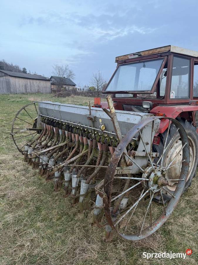 Siewnik konny do traktora 23 lejkowy Miedziana Góra