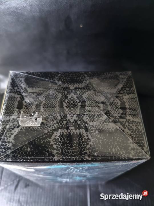 French Avenue Vulcan Black Friday Limited